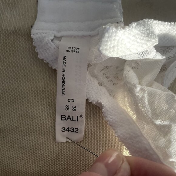 Bali Lace 'N Smooth Seamless Cup Underwire Bra Size 38C - Picture 5 of 5
